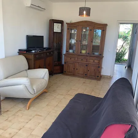 Air-conditioned Seafront House